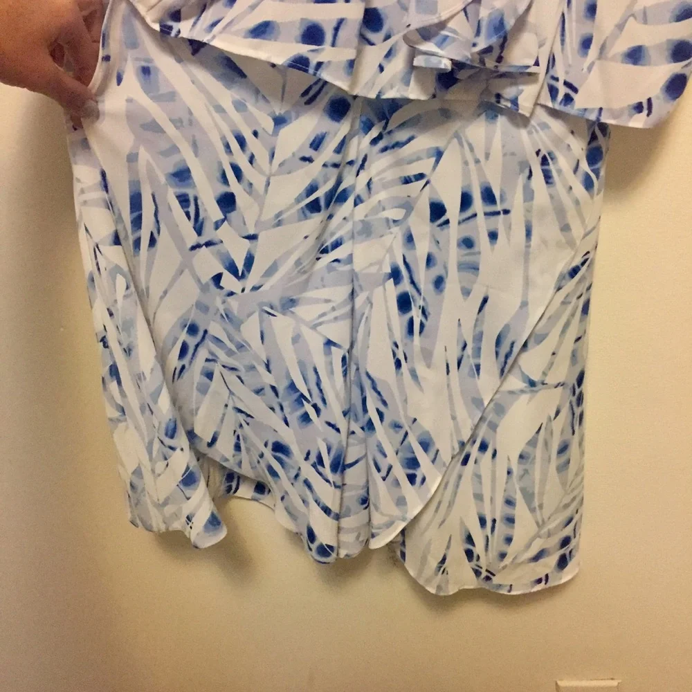 BCBG Caylan Print Dress - Picture 6 of 8